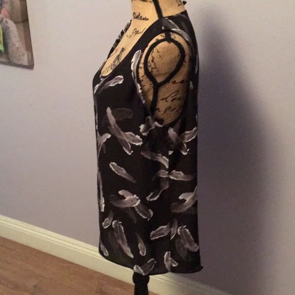 Express Top - Picture 2 of 4